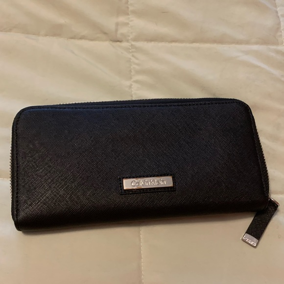 Black Calvin Klein wallet - Picture 1 of 2